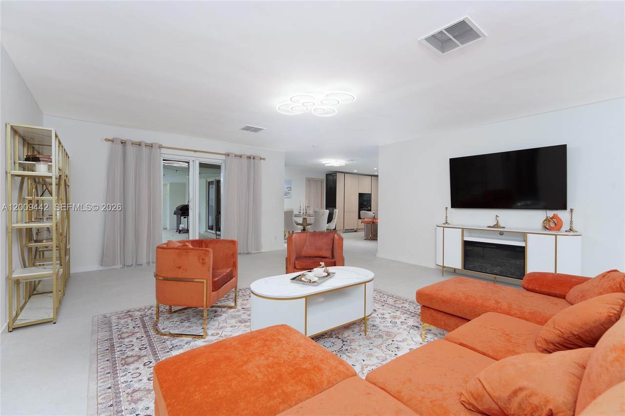 https://bt-photos.global.ssl.fastly.net/miami/1280_boomver_1_A12009442-2.jpg