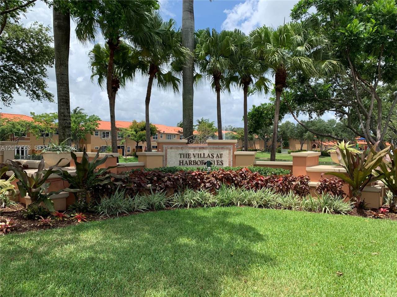 https://bt-photos.global.ssl.fastly.net/miami/1280_boomver_1_A12009563-2.jpg