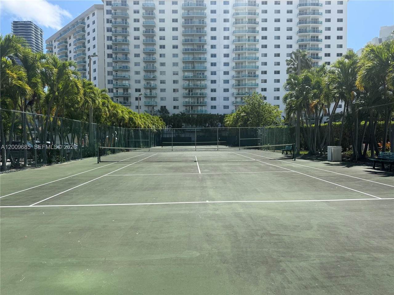 https://bt-photos.global.ssl.fastly.net/miami/1280_boomver_1_A12009685-2.jpg