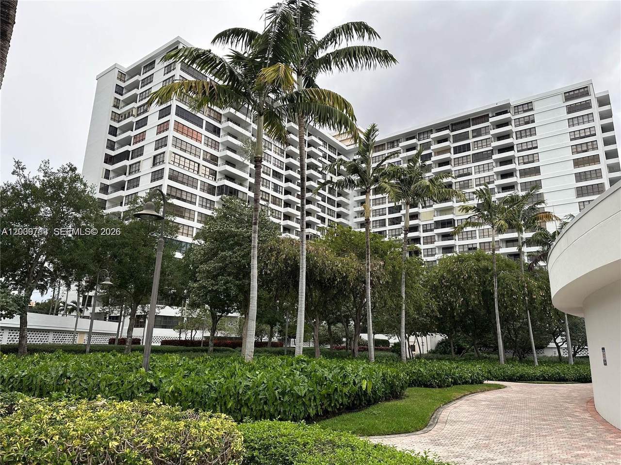 https://bt-photos.global.ssl.fastly.net/miami/1280_boomver_1_A12009713-2.jpg