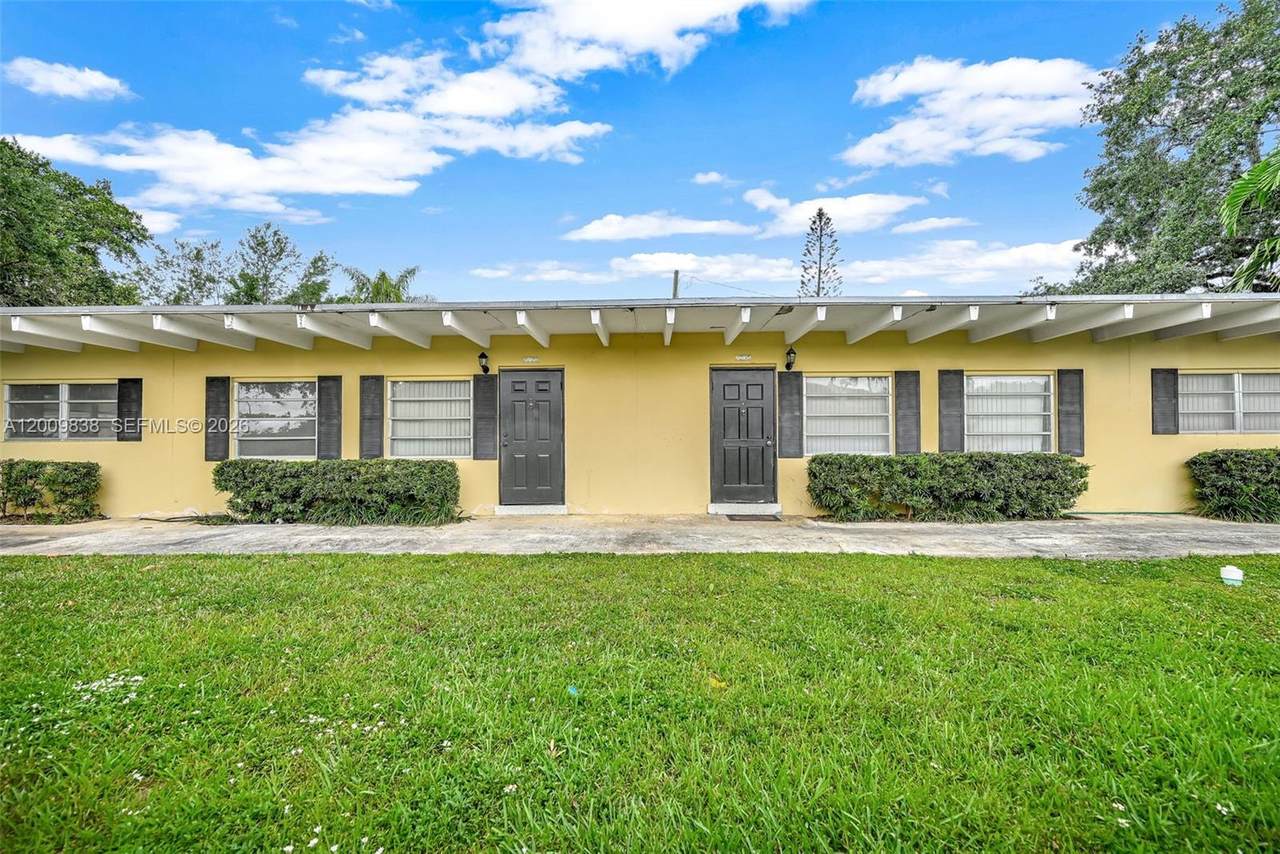 2225 62nd Ct - Photo 1