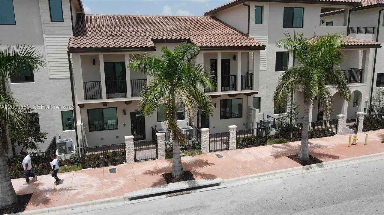 4272 82nd Ave - Photo 1