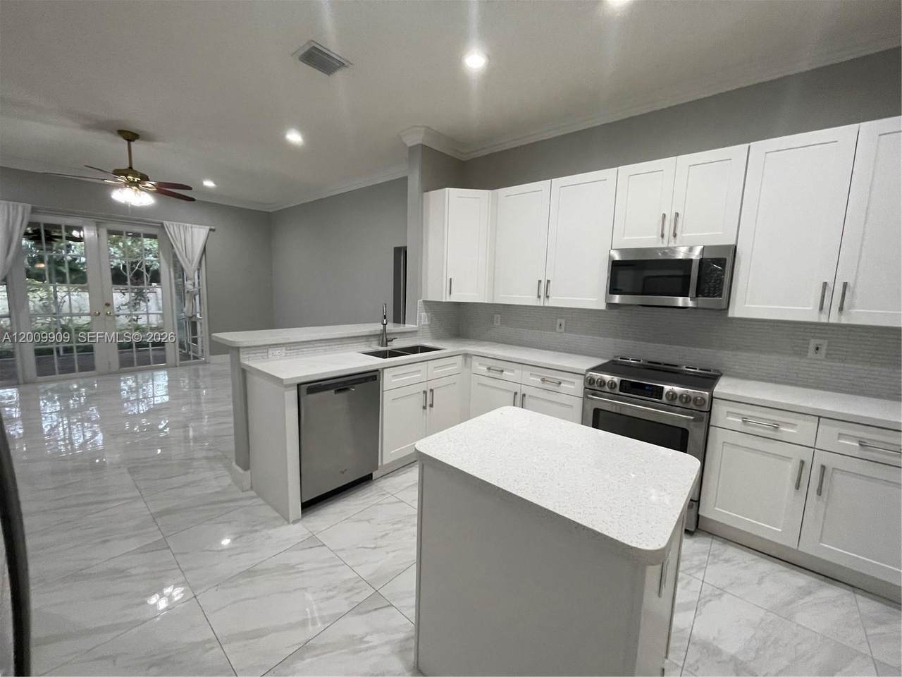 https://bt-photos.global.ssl.fastly.net/miami/1280_boomver_1_A12009909-2.jpg