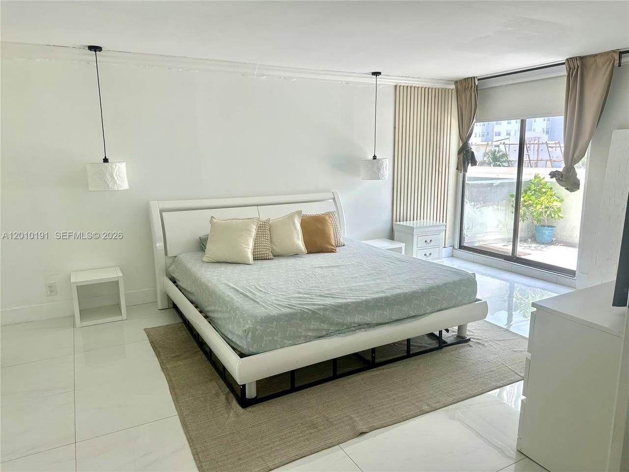 https://bt-photos.global.ssl.fastly.net/miami/1280_boomver_1_A12010191-2.jpg