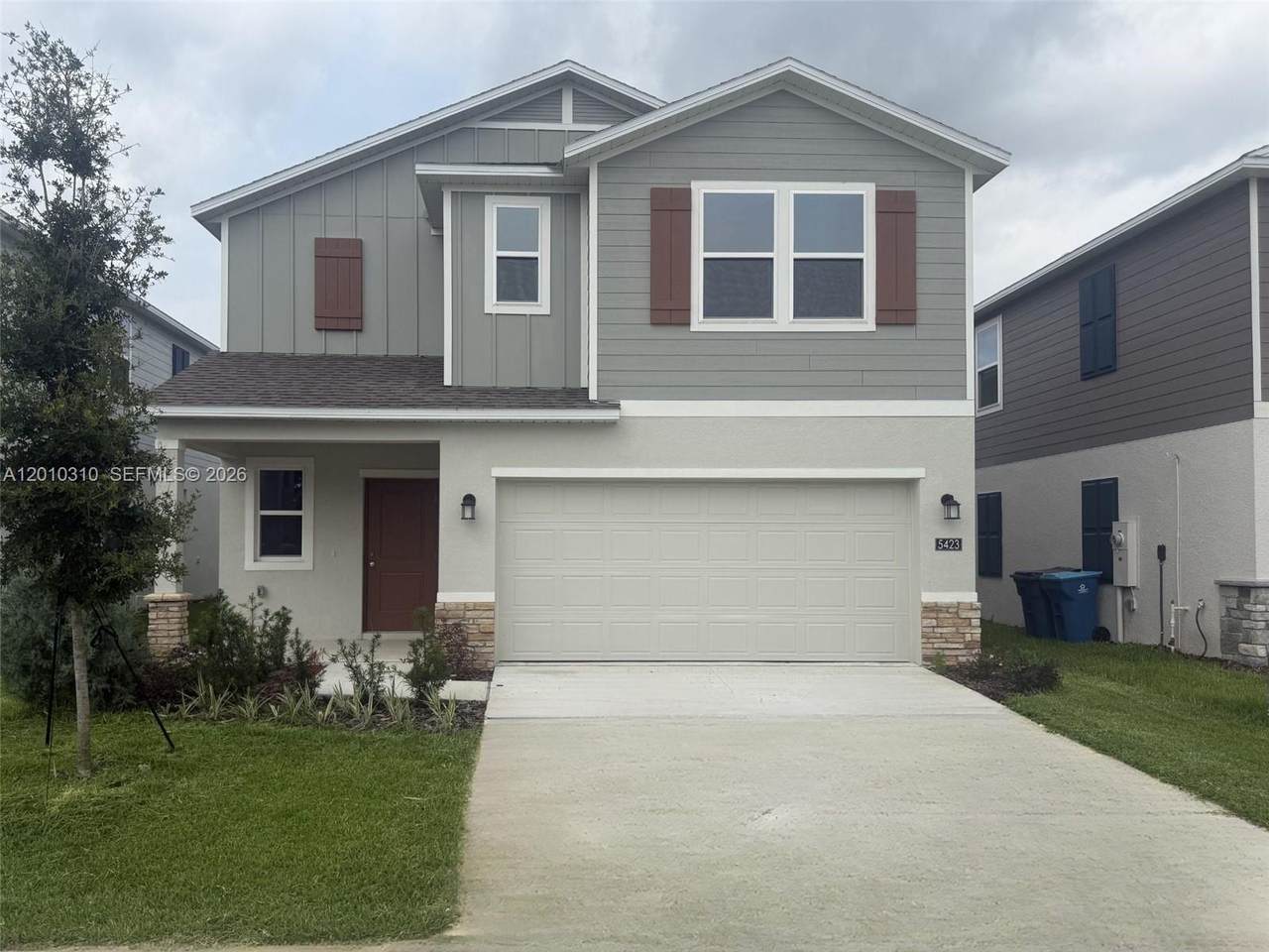 5423 Meadow Walk - Photo 1