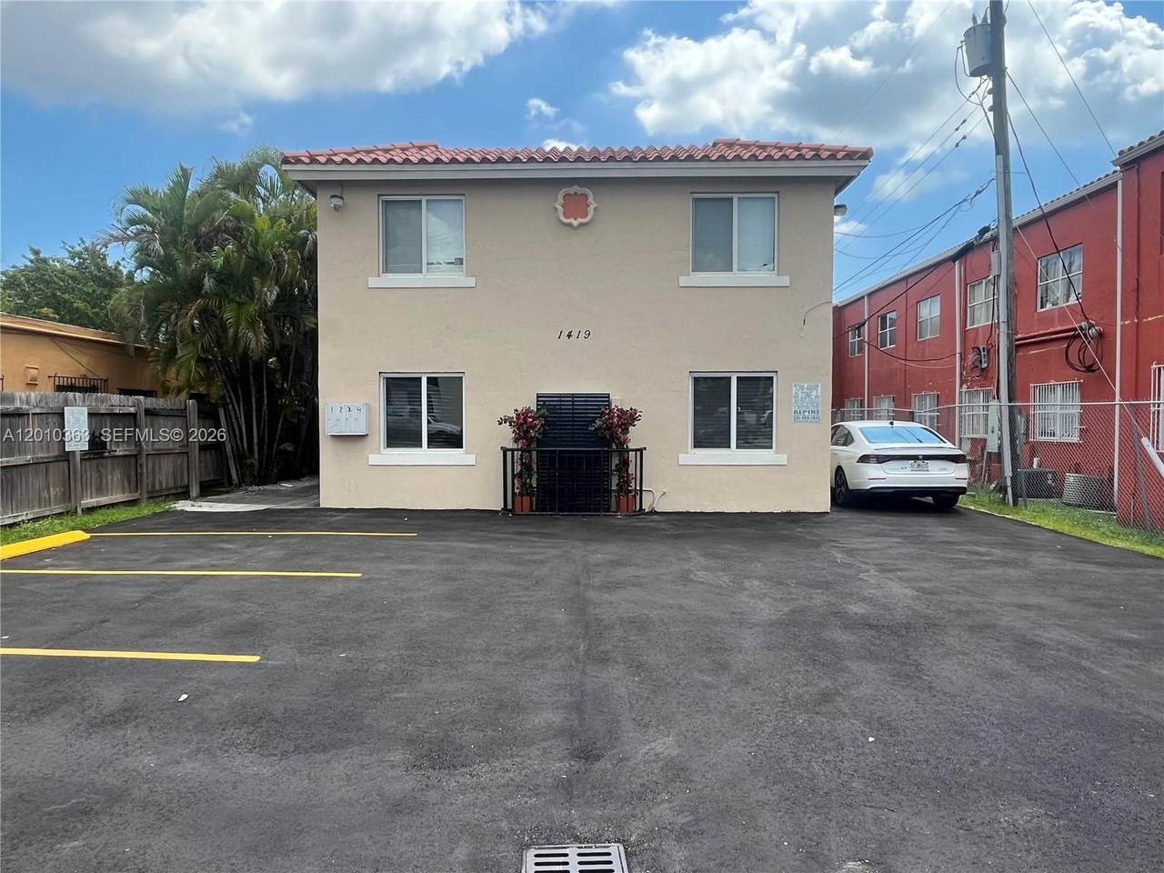 1419 22nd Ave - Photo 1