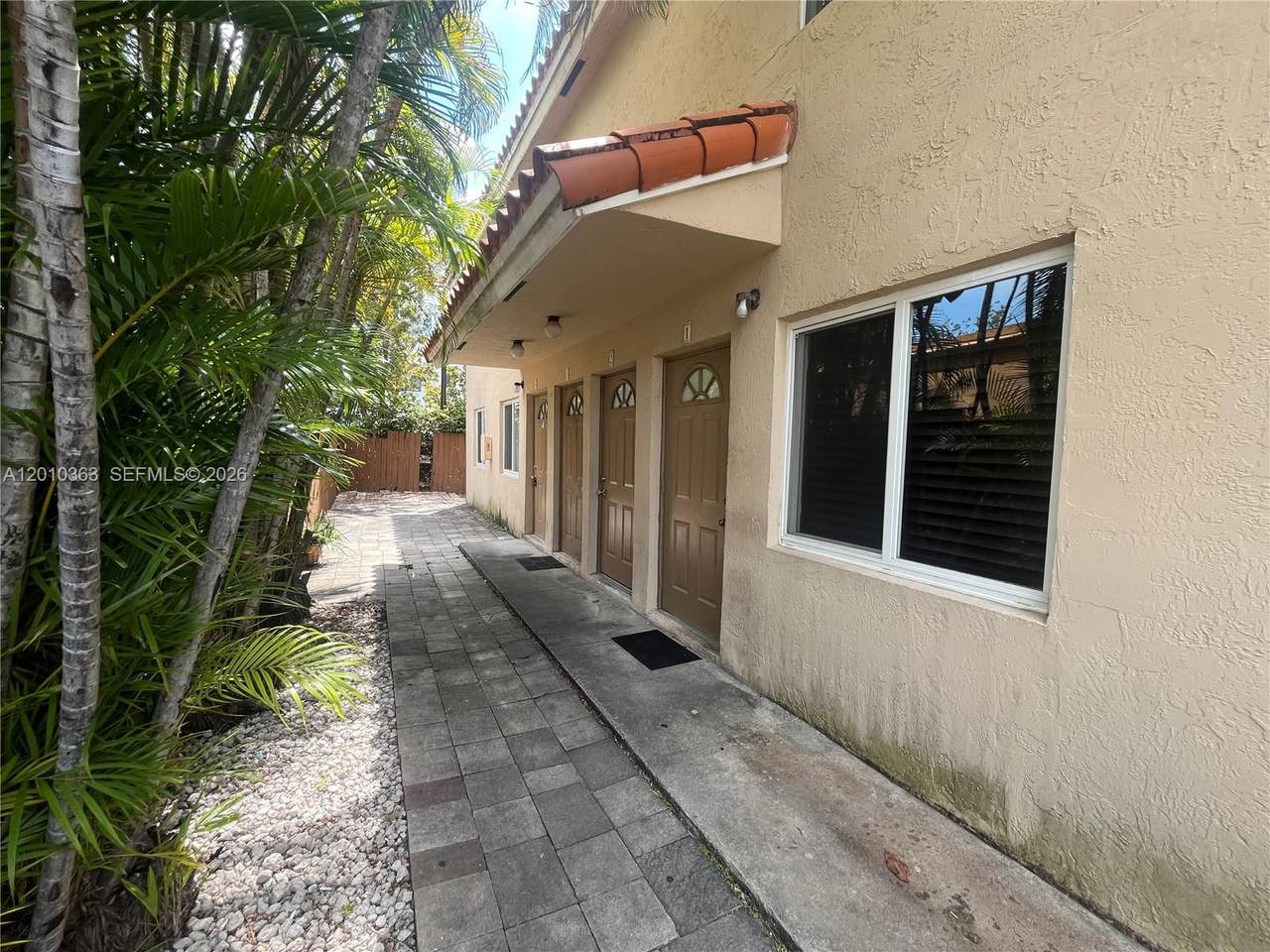 https://bt-photos.global.ssl.fastly.net/miami/orig_boomver_1_A12010363-2.jpg