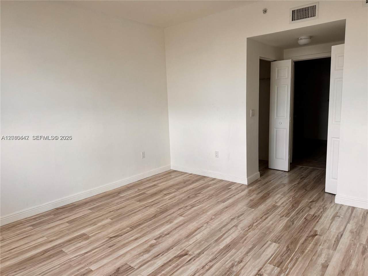 https://bt-photos.global.ssl.fastly.net/miami/1280_boomver_1_A12010442-2.jpg