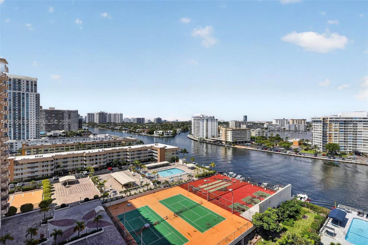 https://bt-photos.global.ssl.fastly.net/miami/1280_boomver_1_A12010616-2.jpg