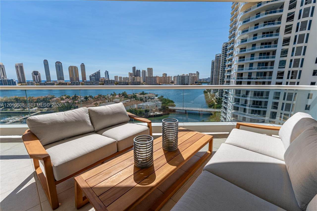 7000 Island Blvd - Photo 1