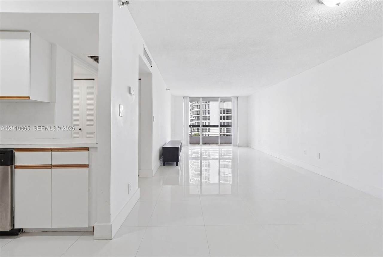https://bt-photos.global.ssl.fastly.net/miami/1280_boomver_1_A12010865-2.jpg