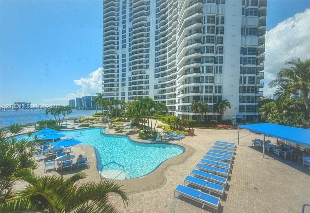 https://bt-photos.global.ssl.fastly.net/miami/1280_boomver_1_A12010865-2.jpg