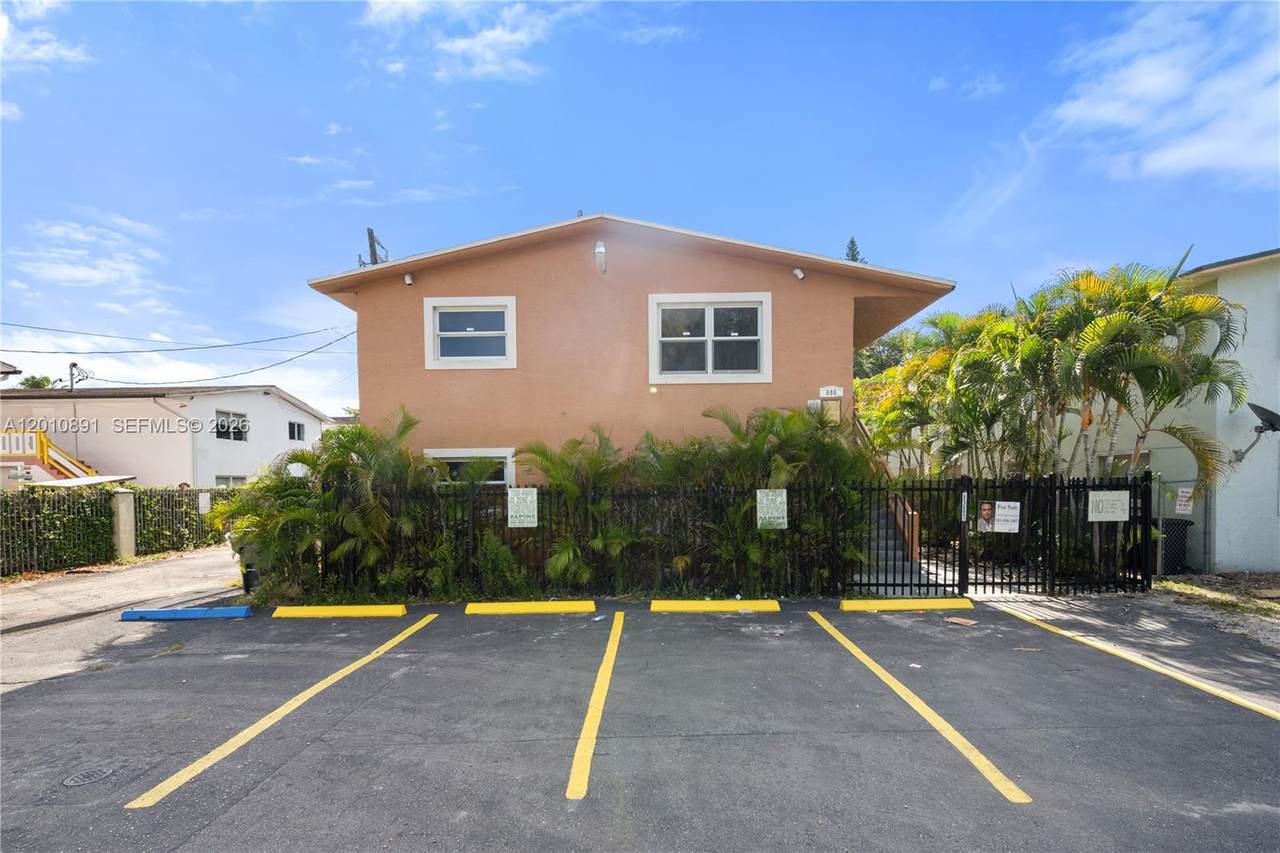 608 16th Ave - Photo 1