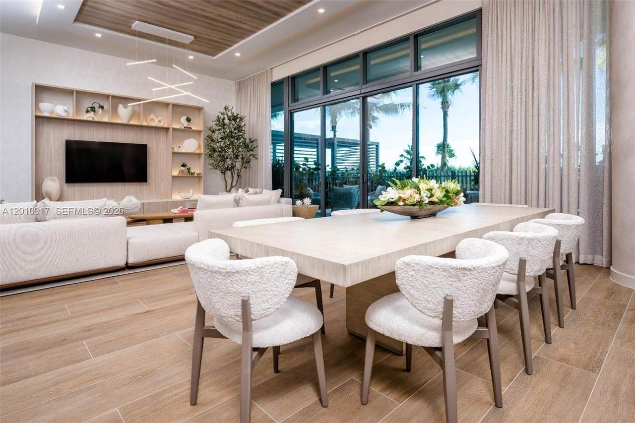 https://bt-photos.global.ssl.fastly.net/miami/1280_boomver_1_A12010917-2.jpg