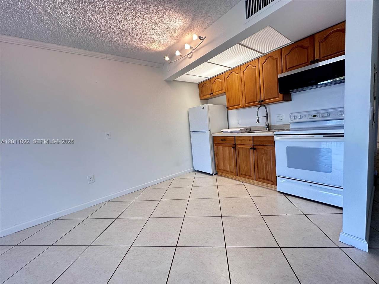 13455 16th Ct - Photo 1