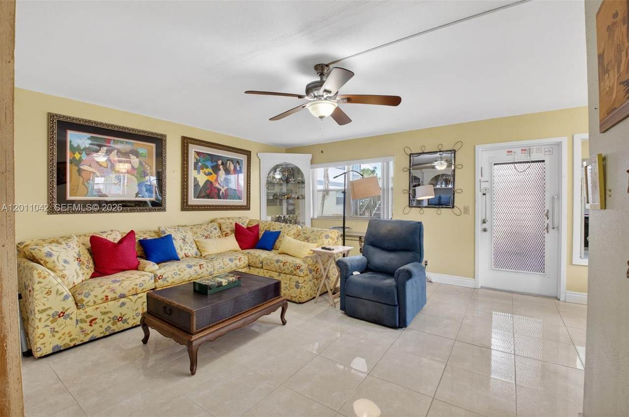 https://bt-photos.global.ssl.fastly.net/miami/1280_boomver_1_A12011042-2.jpg