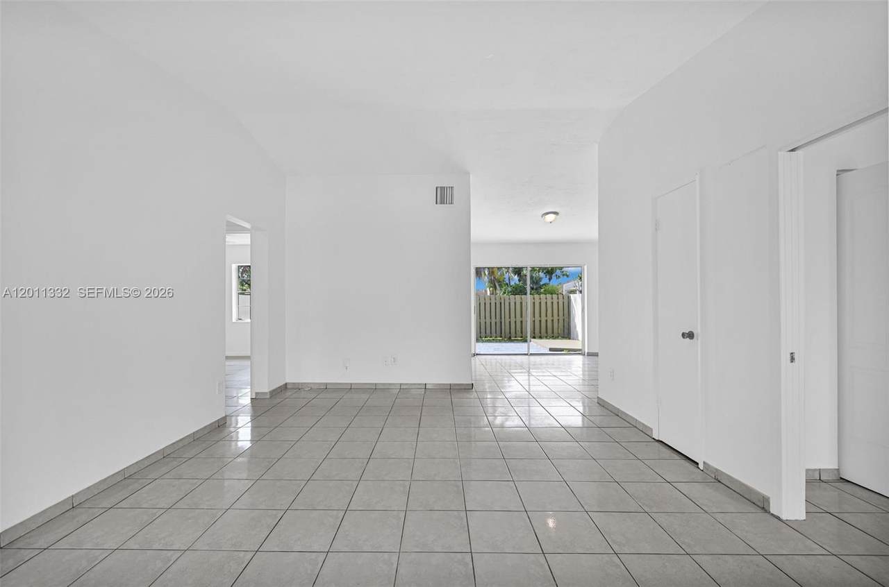 https://bt-photos.global.ssl.fastly.net/miami/1280_boomver_1_A12011332-2.jpg