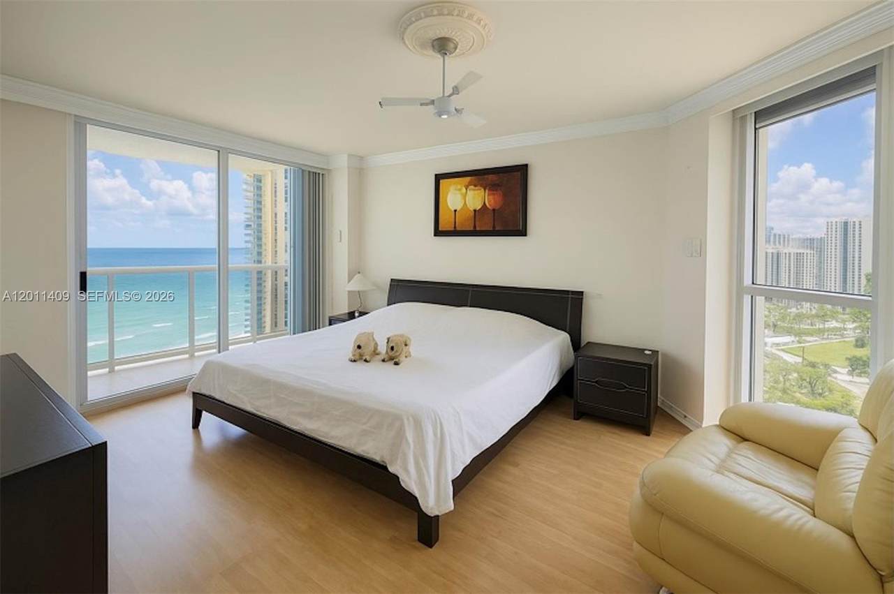https://bt-photos.global.ssl.fastly.net/miami/1280_boomver_1_A12011409-2.jpg
