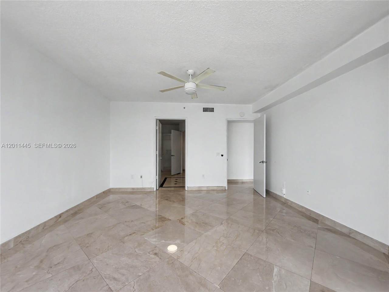 https://bt-photos.global.ssl.fastly.net/miami/1280_boomver_1_A12011445-2.jpg