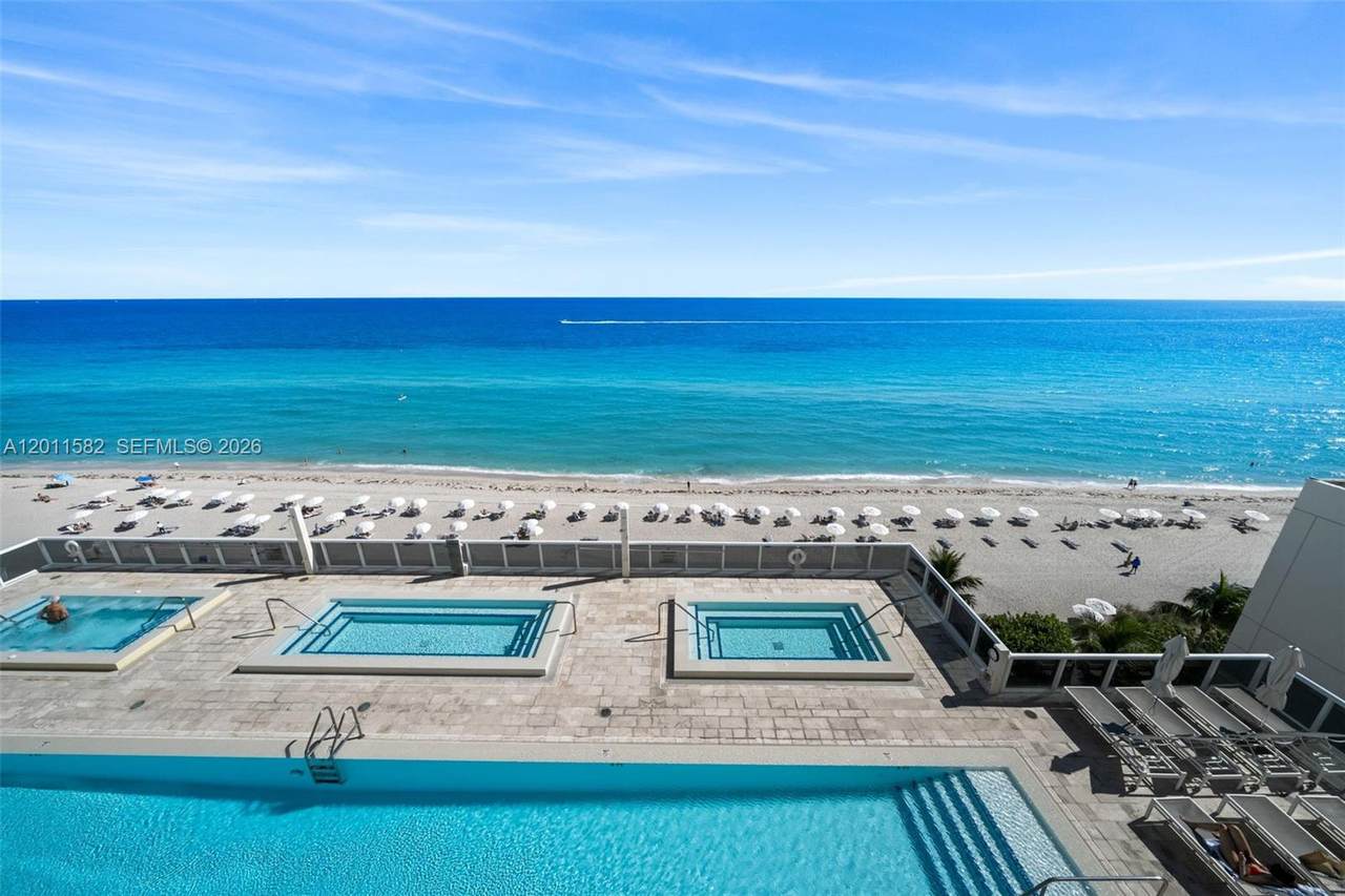 1830 Ocean Dr - Photo 1