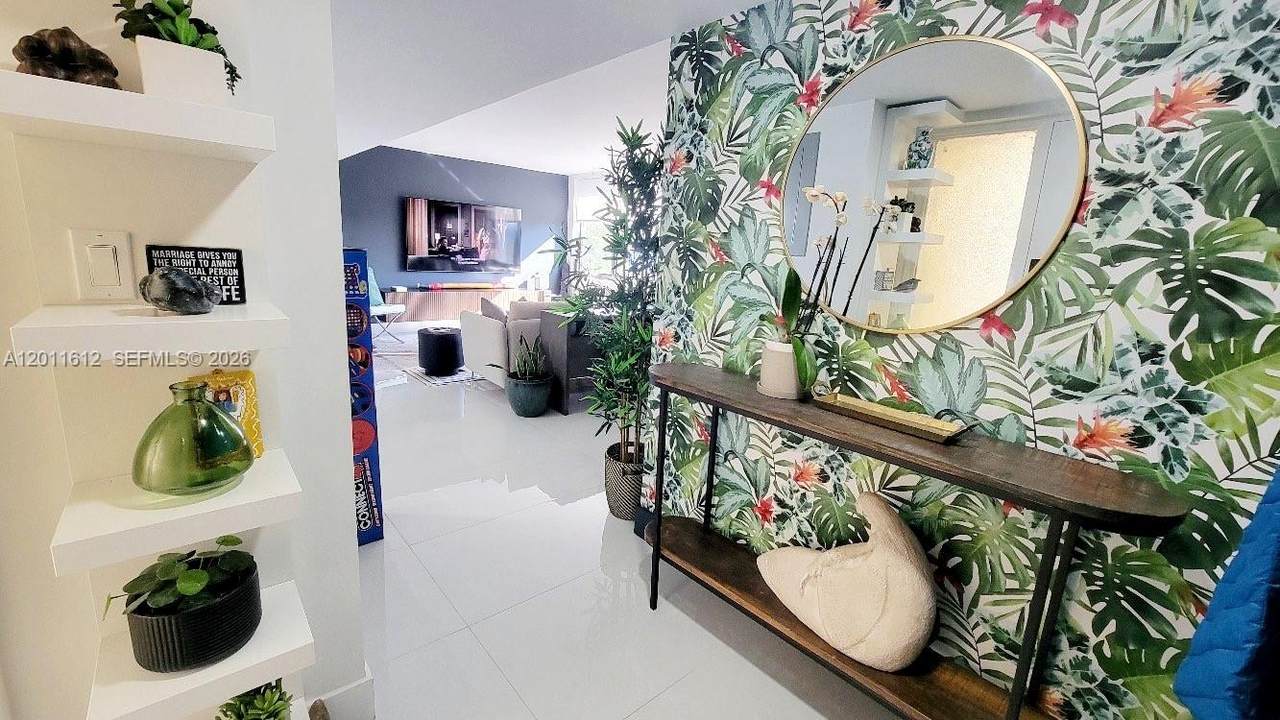 250 Galen Dr - Photo 1