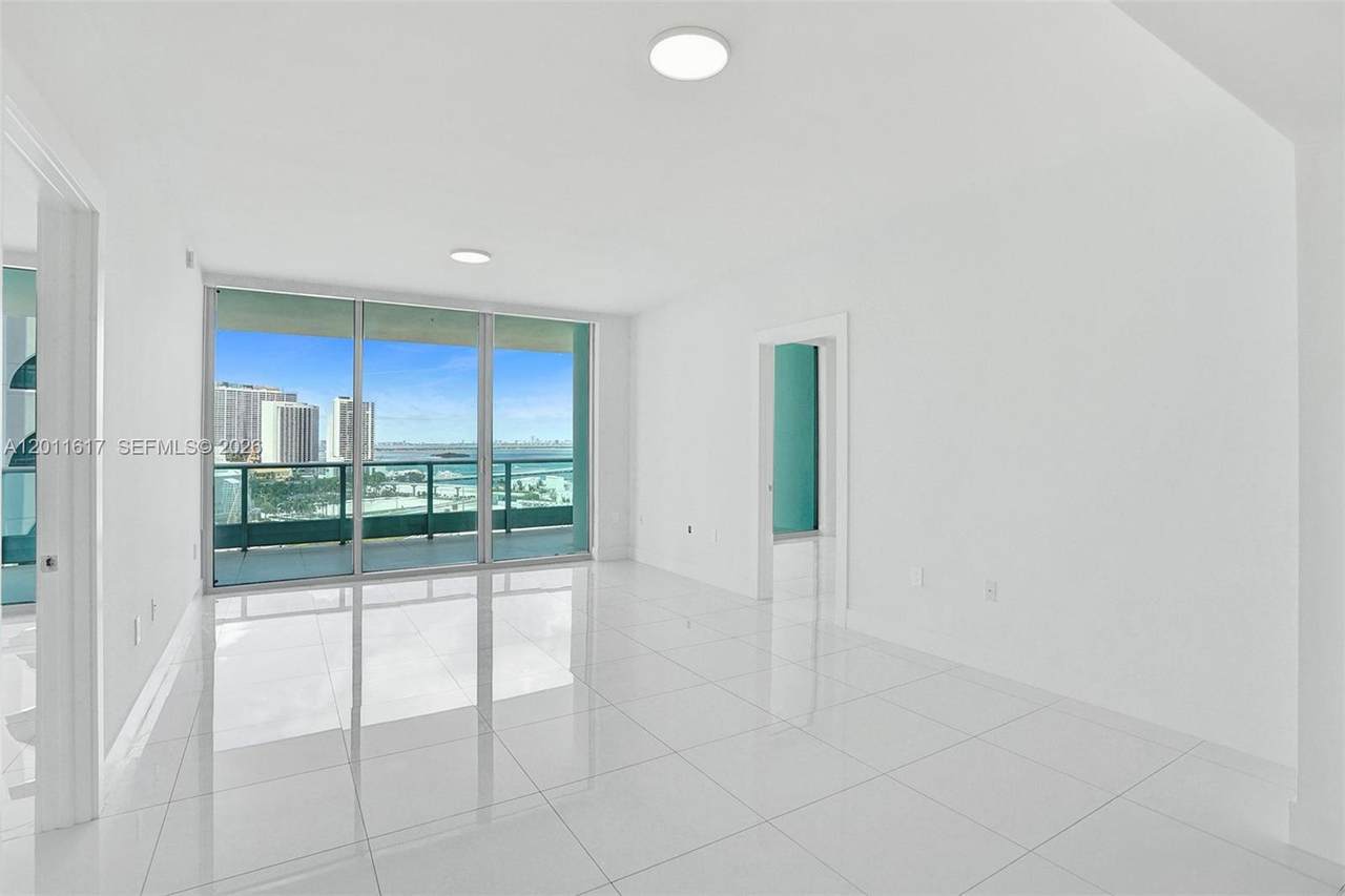 https://bt-photos.global.ssl.fastly.net/miami/1280_boomver_1_A12011617-2.jpg