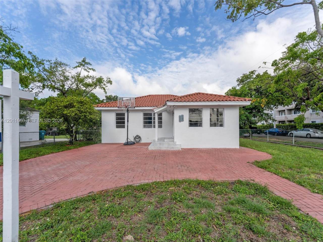 https://bt-photos.global.ssl.fastly.net/miami/1280_boomver_1_A12011660-2.jpg