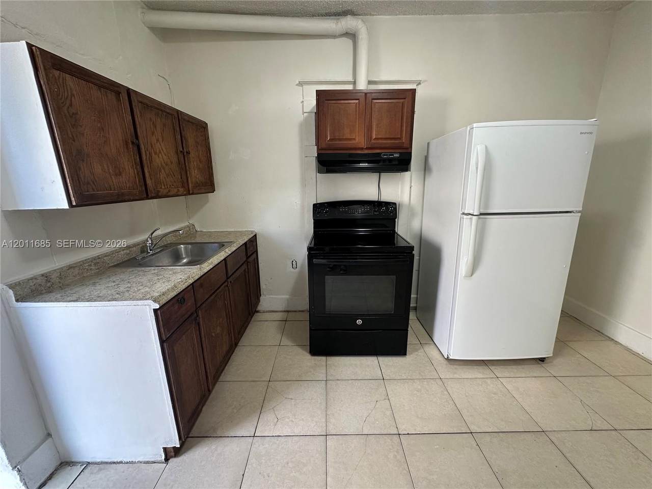 1767 5th St - Photo 1
