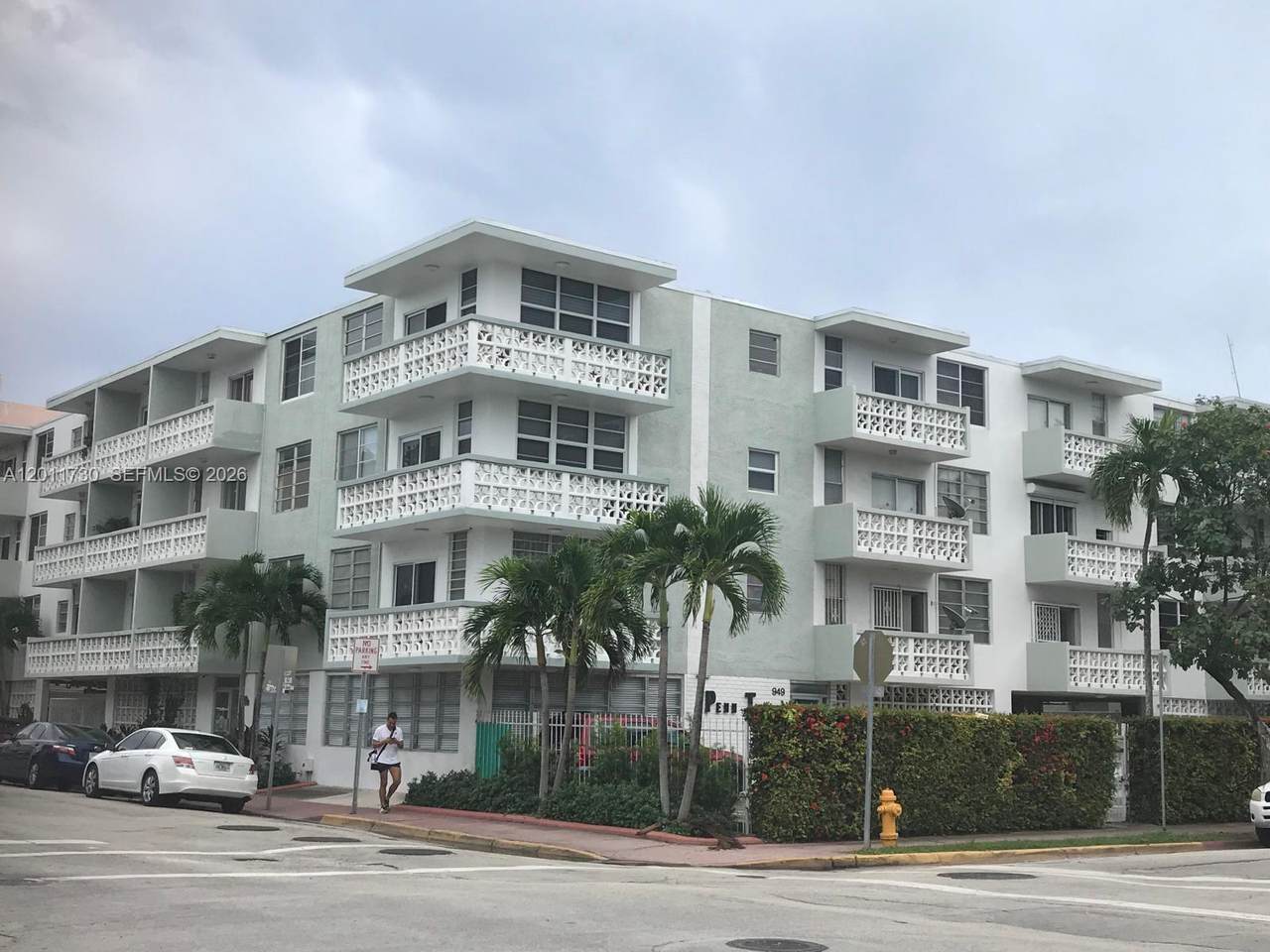 949 Pennsylvania Ave - Photo 1