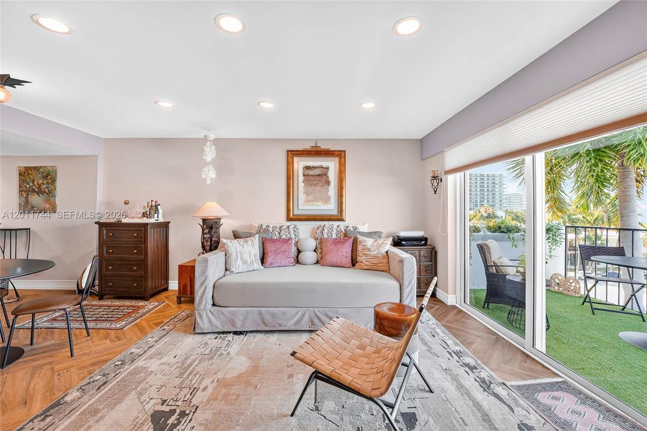 1455 West Ave - Photo 1