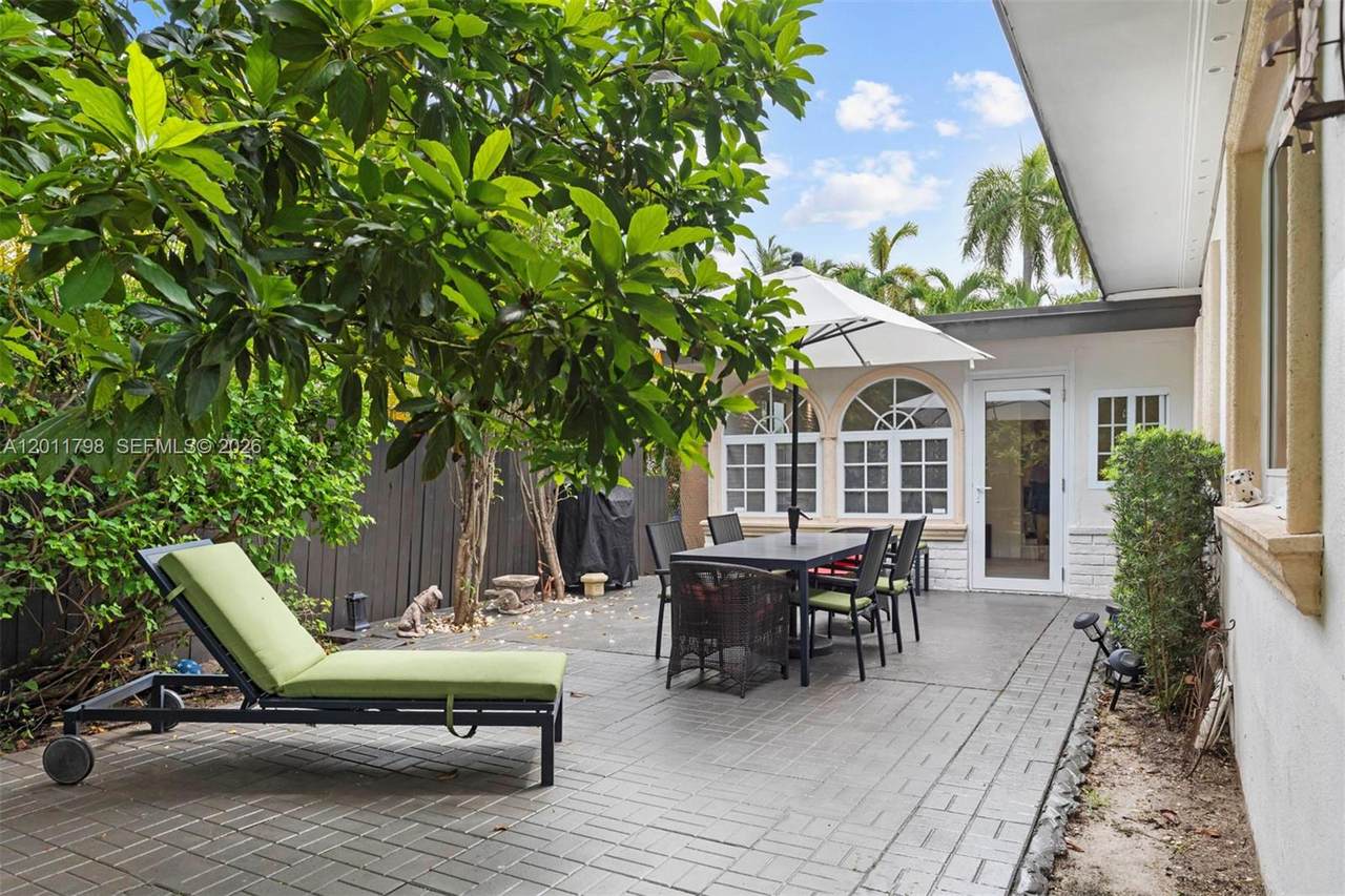 https://bt-photos.global.ssl.fastly.net/miami/1280_boomver_1_A12011798-2.jpg