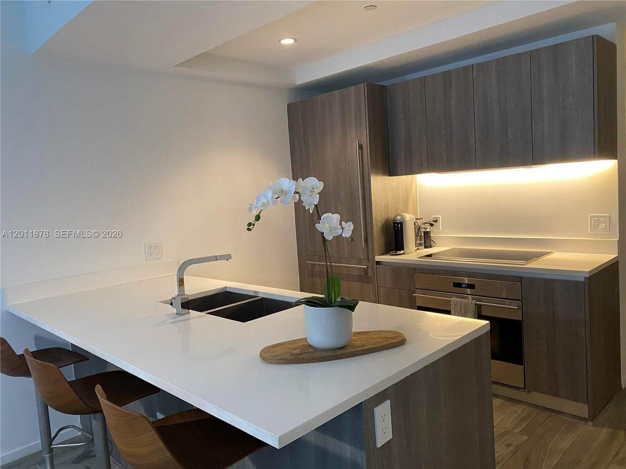 801 Miami Ave - Photo 1