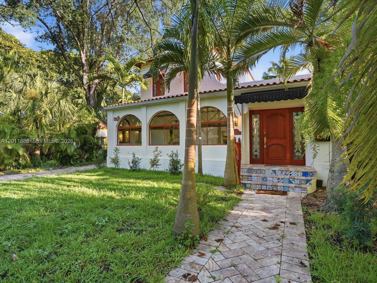 https://bt-photos.global.ssl.fastly.net/miami/1280_boomver_1_A12011888-2.jpg