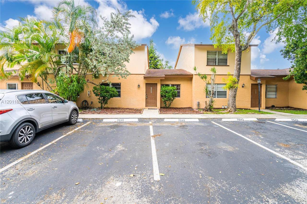 7045 Sunrise Blvd - Photo 1