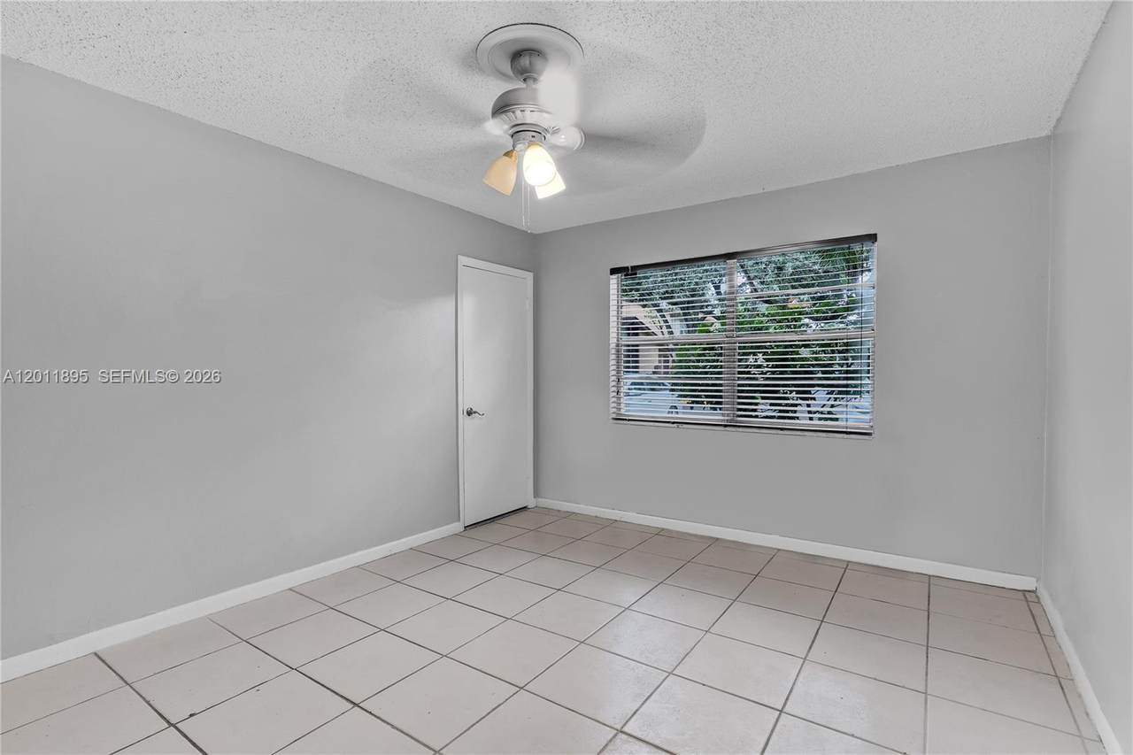 https://bt-photos.global.ssl.fastly.net/miami/1280_boomver_1_A12011895-2.jpg