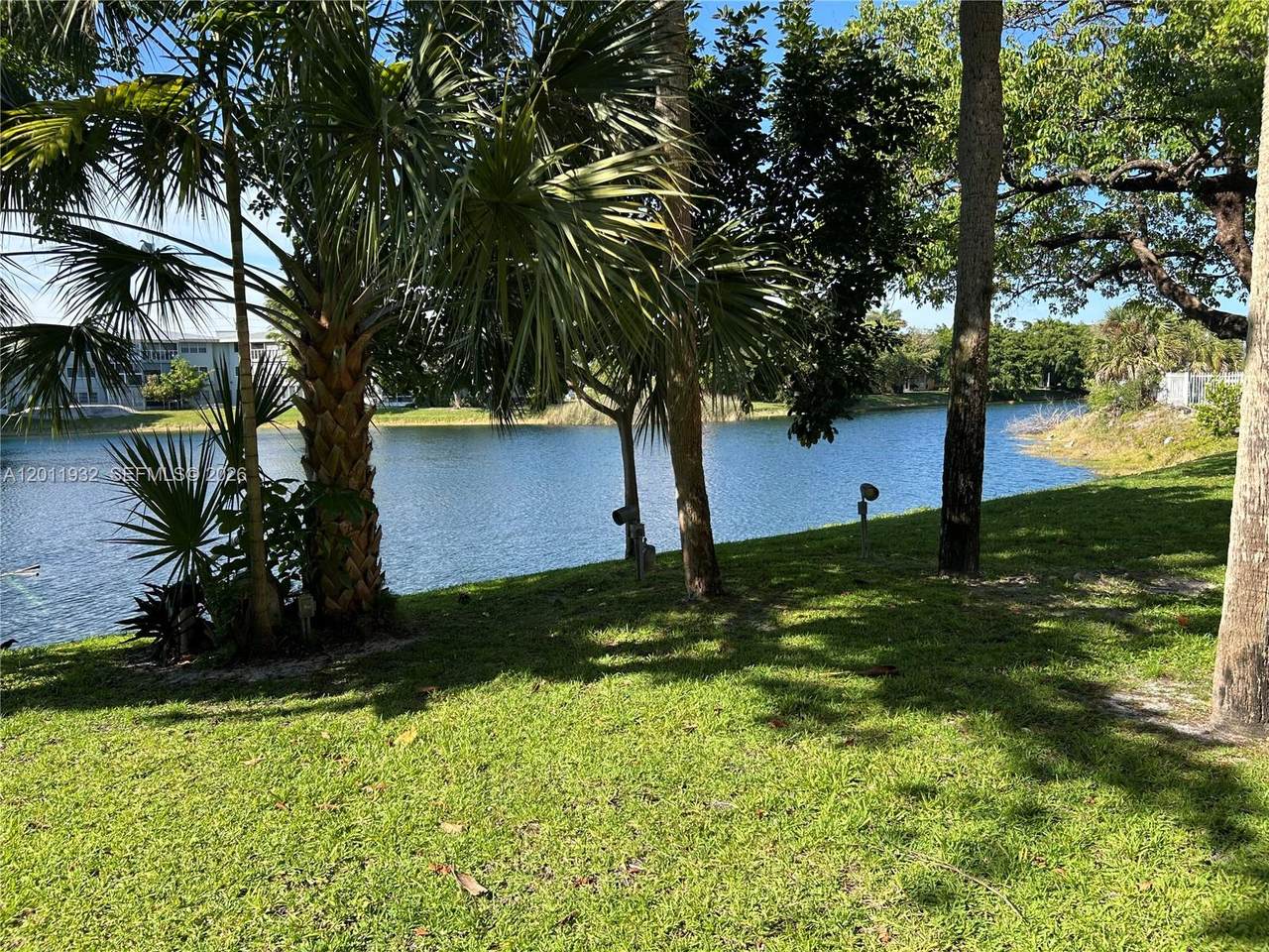 https://bt-photos.global.ssl.fastly.net/miami/1280_boomver_1_A12011932-2.jpg