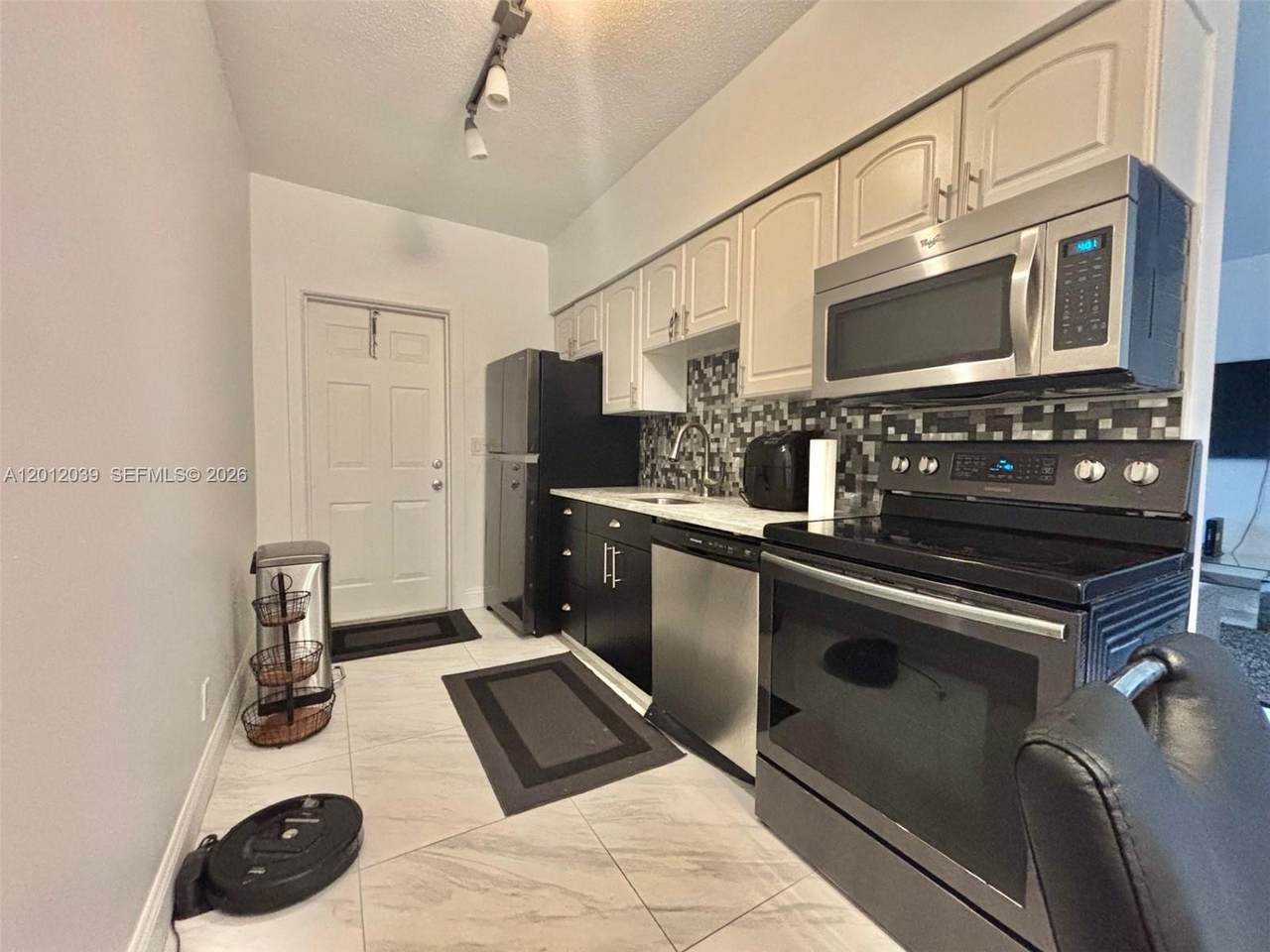 2200 Ocean Dr - Photo 1