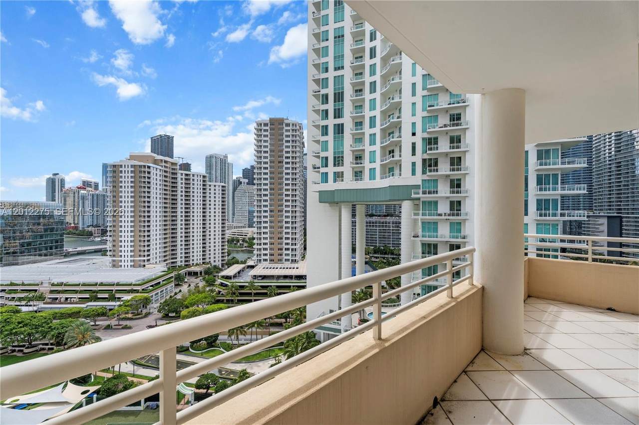 https://bt-photos.global.ssl.fastly.net/miami/1280_boomver_1_A12012275-2.jpg