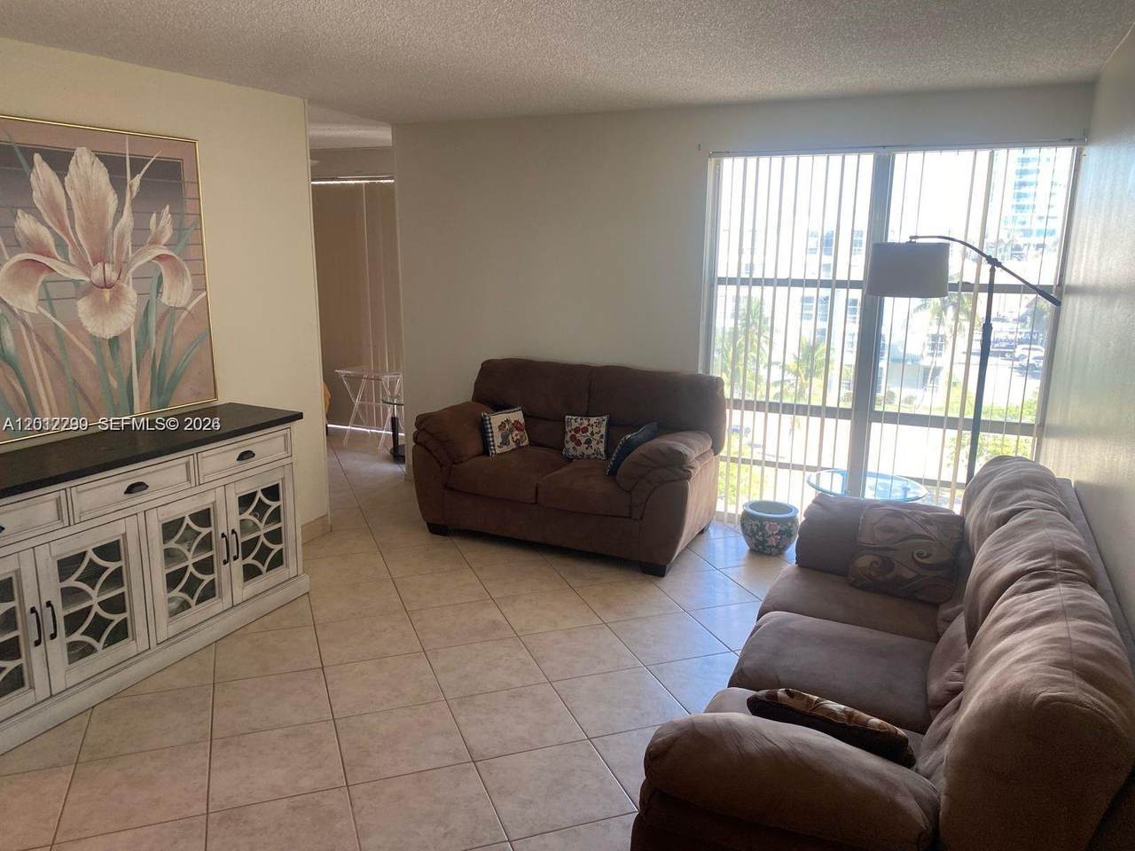 https://bt-photos.global.ssl.fastly.net/miami/1280_boomver_1_A12012299-2.jpg