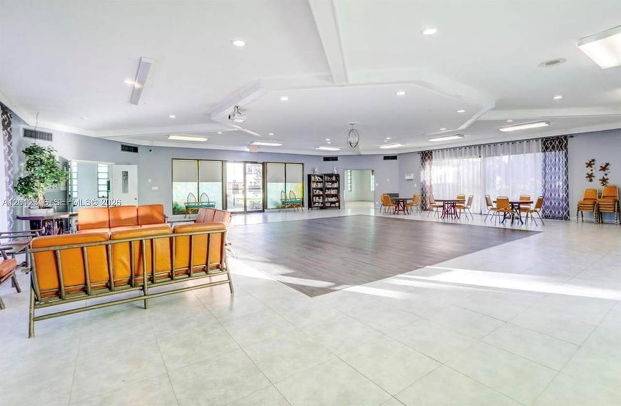 https://bt-photos.global.ssl.fastly.net/miami/1280_boomver_1_A12012316-2.jpg