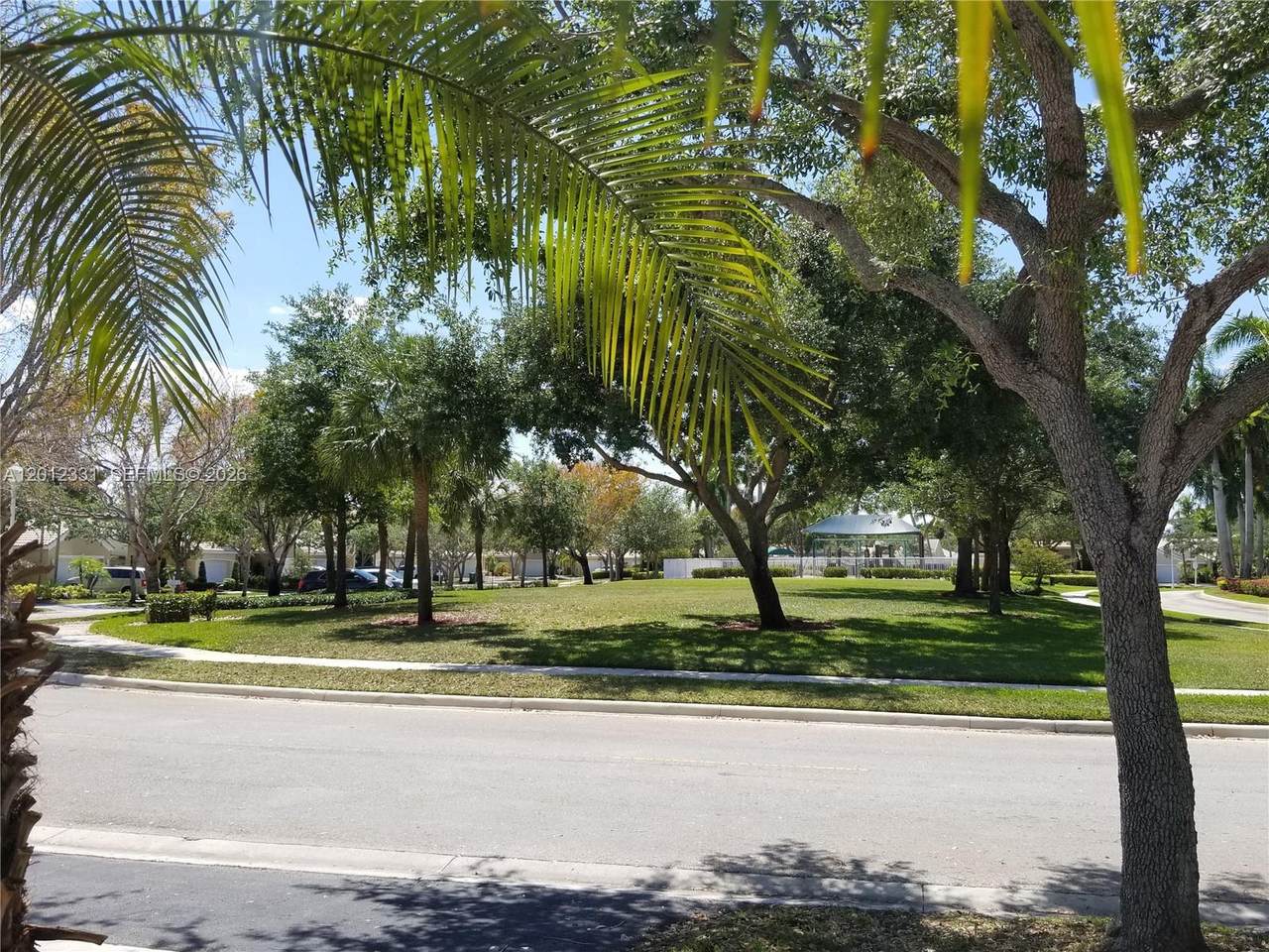 https://bt-photos.global.ssl.fastly.net/miami/1280_boomver_2_A12012331-2.jpg