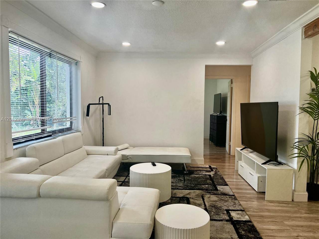 12040 Miami Ave - Photo 1