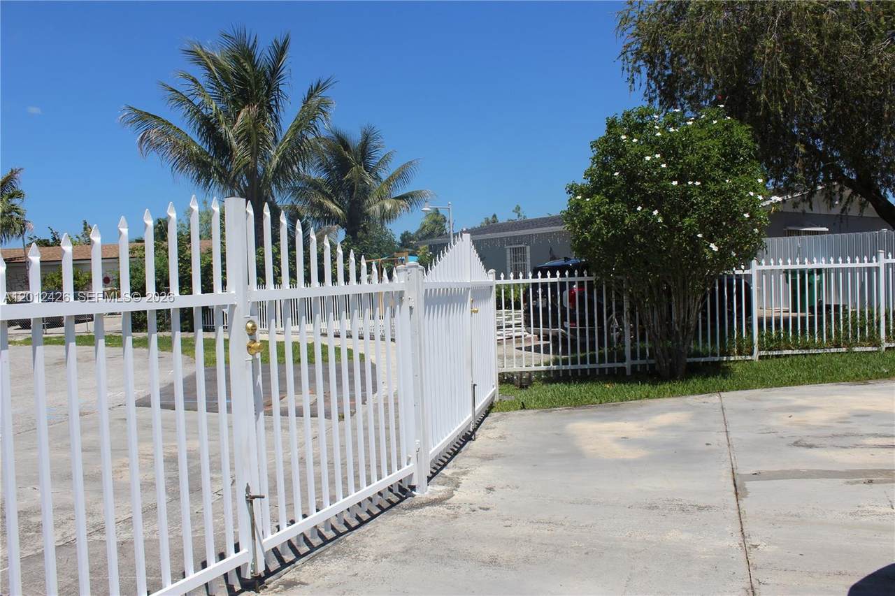 https://bt-photos.global.ssl.fastly.net/miami/1280_boomver_1_A12012426-2.jpg
