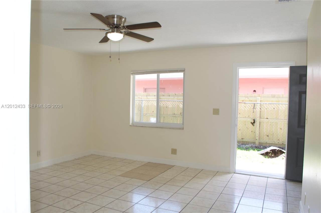https://bt-photos.global.ssl.fastly.net/miami/1280_boomver_1_A12012433-2.jpg