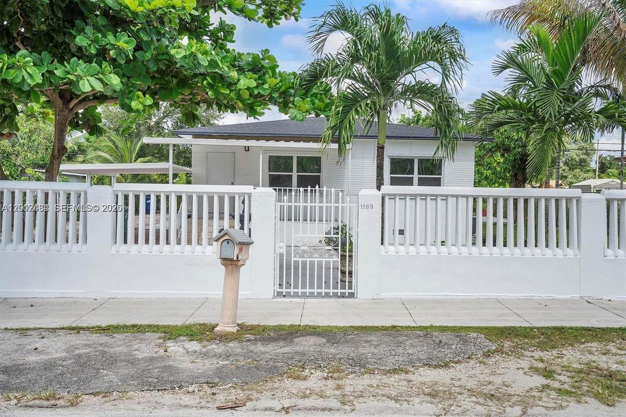 https://bt-photos.global.ssl.fastly.net/miami/1280_boomver_1_A12012434-2.jpg