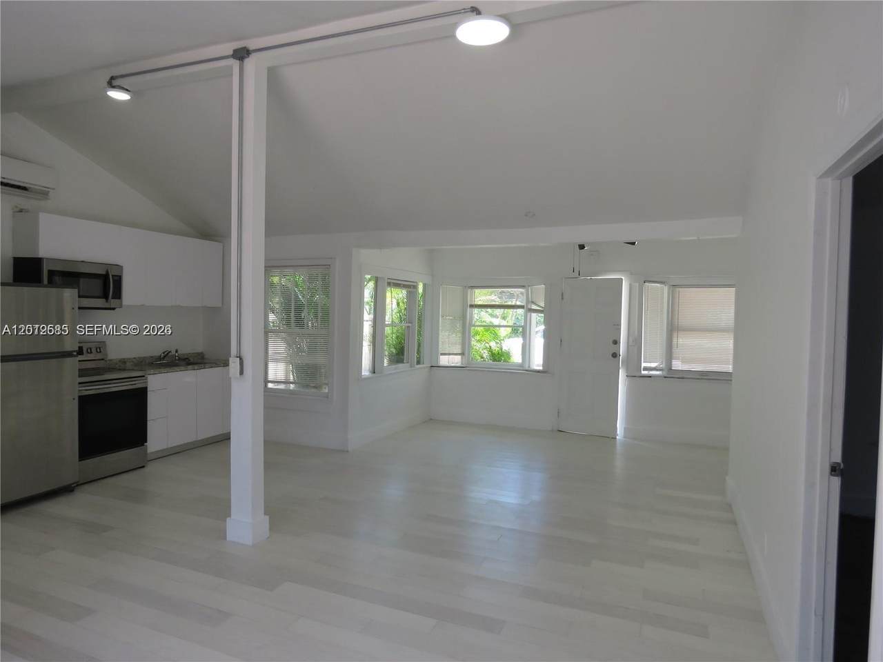 https://bt-photos.global.ssl.fastly.net/miami/1280_boomver_1_A12012585-2.jpg