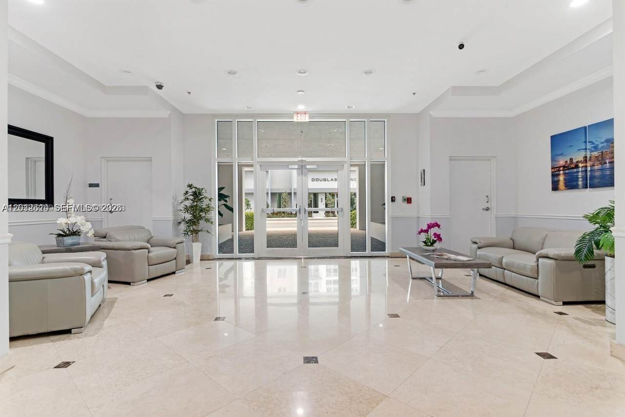 https://bt-photos.global.ssl.fastly.net/miami/1280_boomver_1_A12012614-2.jpg