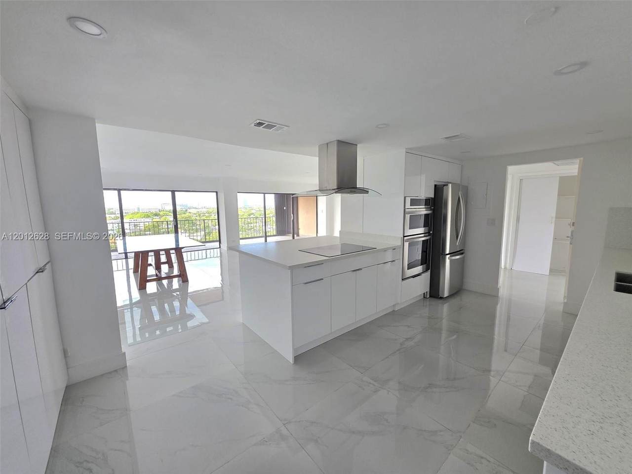 https://bt-photos.global.ssl.fastly.net/miami/1280_boomver_1_A12012628-2.jpg
