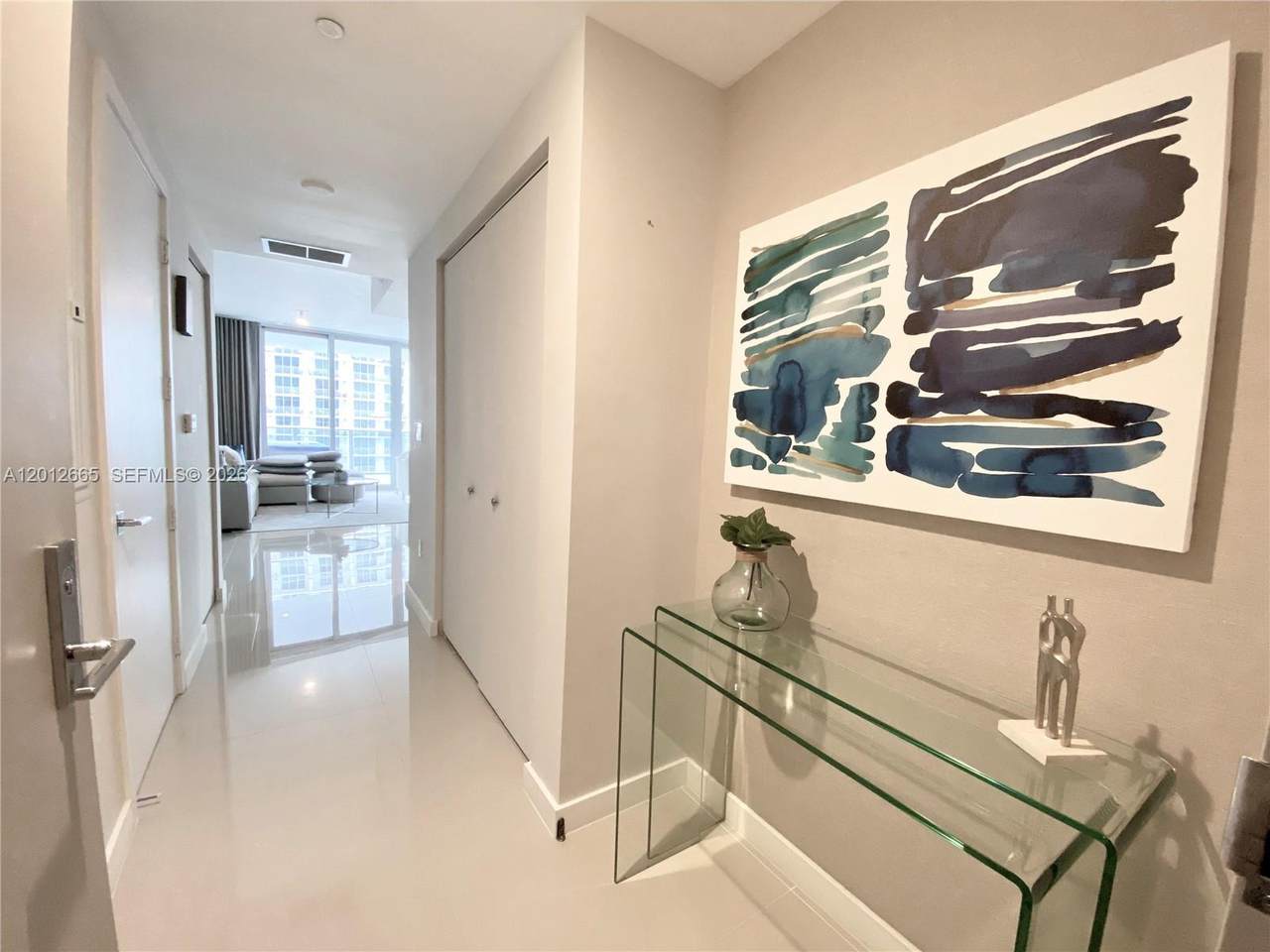 https://bt-photos.global.ssl.fastly.net/miami/1280_boomver_1_A12012665-2.jpg