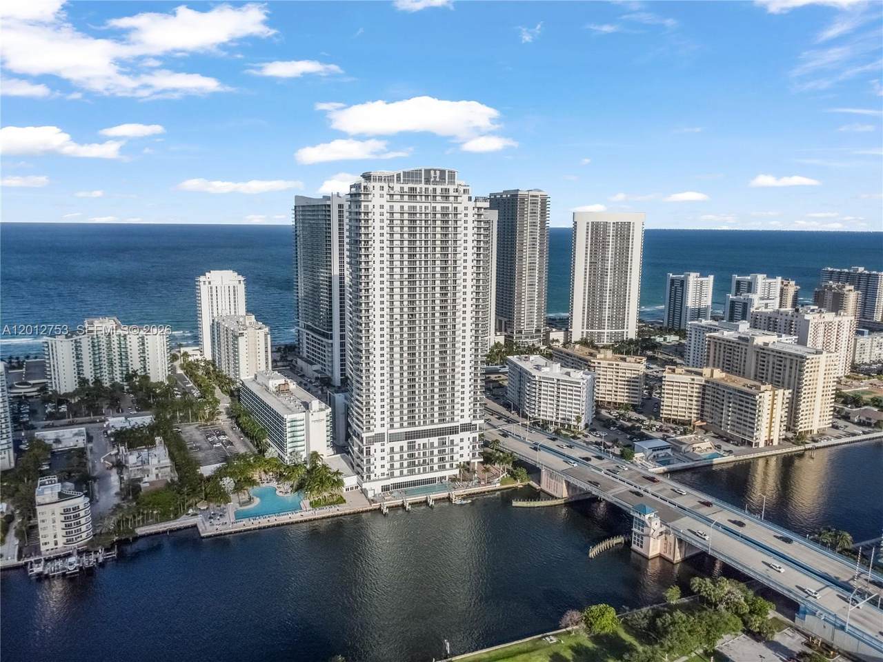 https://bt-photos.global.ssl.fastly.net/miami/1280_boomver_1_A12012753-2.jpg